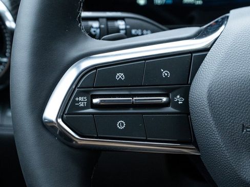 New 2026 Chevrolet Equinox ACTIV w/ Convenience Package III image 19