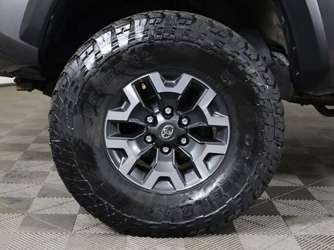 Used 2016 Toyota Tacoma TRD Off-Road w/ Towing Package AWD/4WD image 19