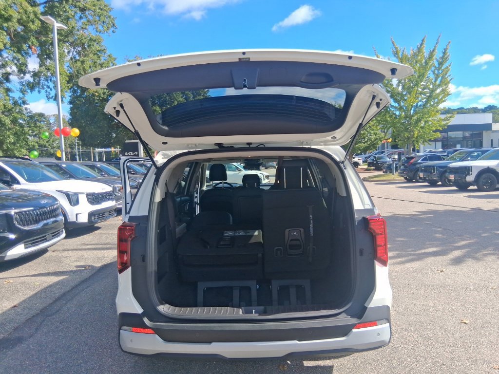 Certified 2026 Kia Carnival FWD image 20