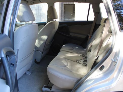 Used 2009 Toyota RAV4 2WD image 20