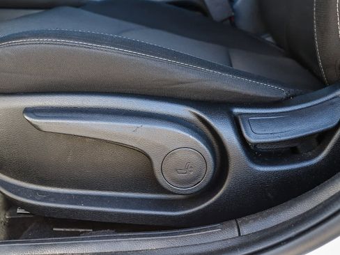 Used 2023 Kia Forte LXS w/ LXS Technology Package image 21