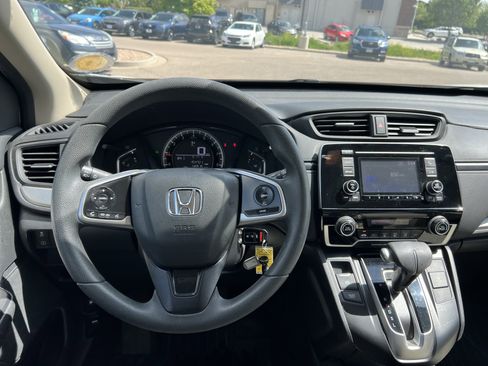 Used 2018 Honda CR-V LX image 2