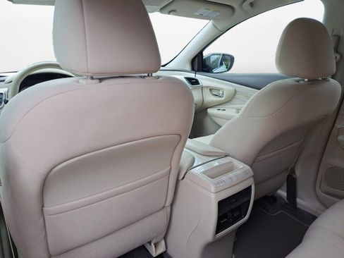Used 2017 Nissan Murano SV image 15