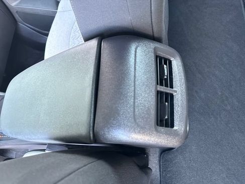 Certified 2024 Chevrolet Equinox LS FWD image 24