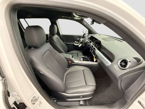 New 2026 Mercedes-Benz GLB 250 image 18