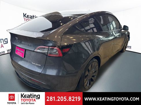 Used 2024 Tesla Model Y Performance image 7