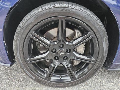 Used 2019 Ford Mustang GT w/ Black Accent Package RWD image 27