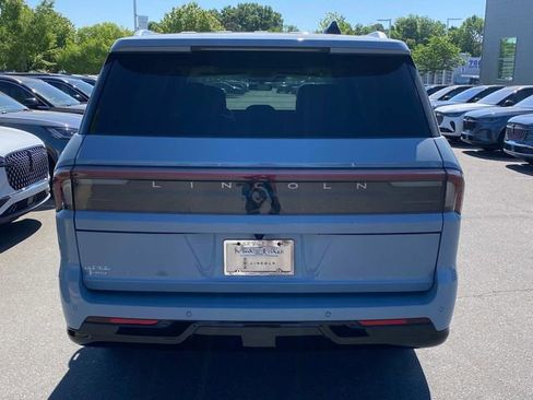 New 2026 Lincoln Navigator L Reserve AWD/4WD image 29