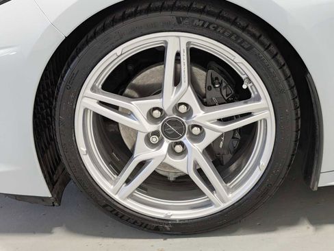 Used 2022 Chevrolet Corvette Stingray Premium Conv w/ Battery Protection Package image 4