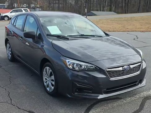 Used 2019 Subaru Impreza 2.0i w/ Eyesight image 4