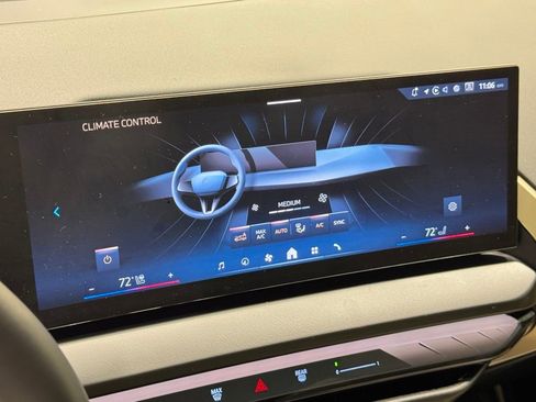 Used 2025 BMW X3 xDrive30i w/ Premium Package image 10