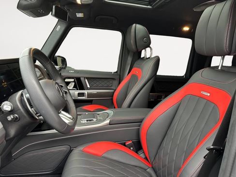 Used 2025 Mercedes-Benz G 63 AMG 4MATIC image 9