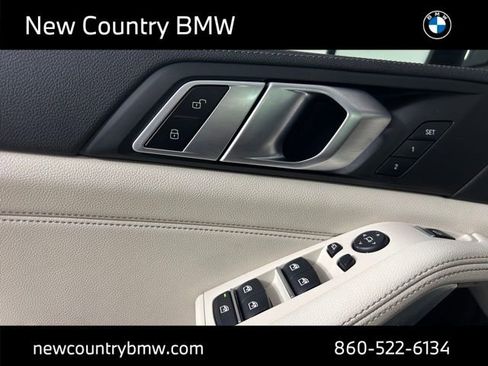 Used 2021 BMW X5 xDrive40i w/ Premium Package 2 AWD/4WD image 12