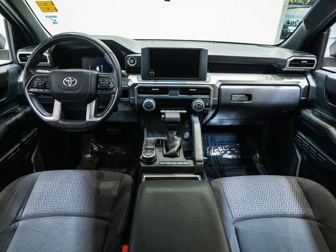 Certified 2025 Toyota 4Runner SR5 image 11