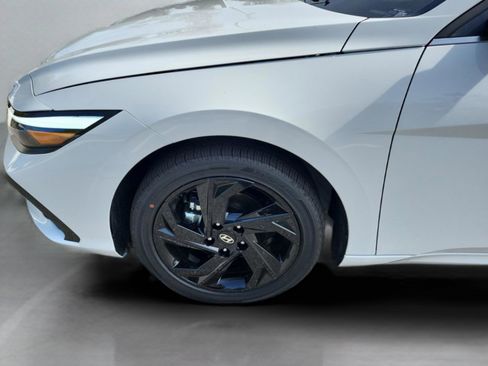 New 2026 Hyundai Elantra SEL Sport Premium FWD image 31