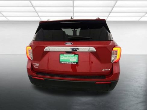 Certified 2024 Ford Explorer XLT AWD/4WD image 7