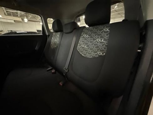 Used 2011 Kia Soul + w/ Audio Pkg FWD image 19