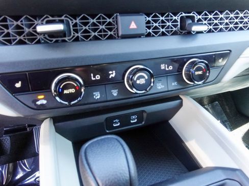 Used 2023 Honda Accord EX image 19