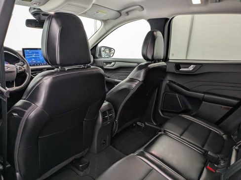 Used 2024 Ford Escape Platinum AWD/4WD image 19