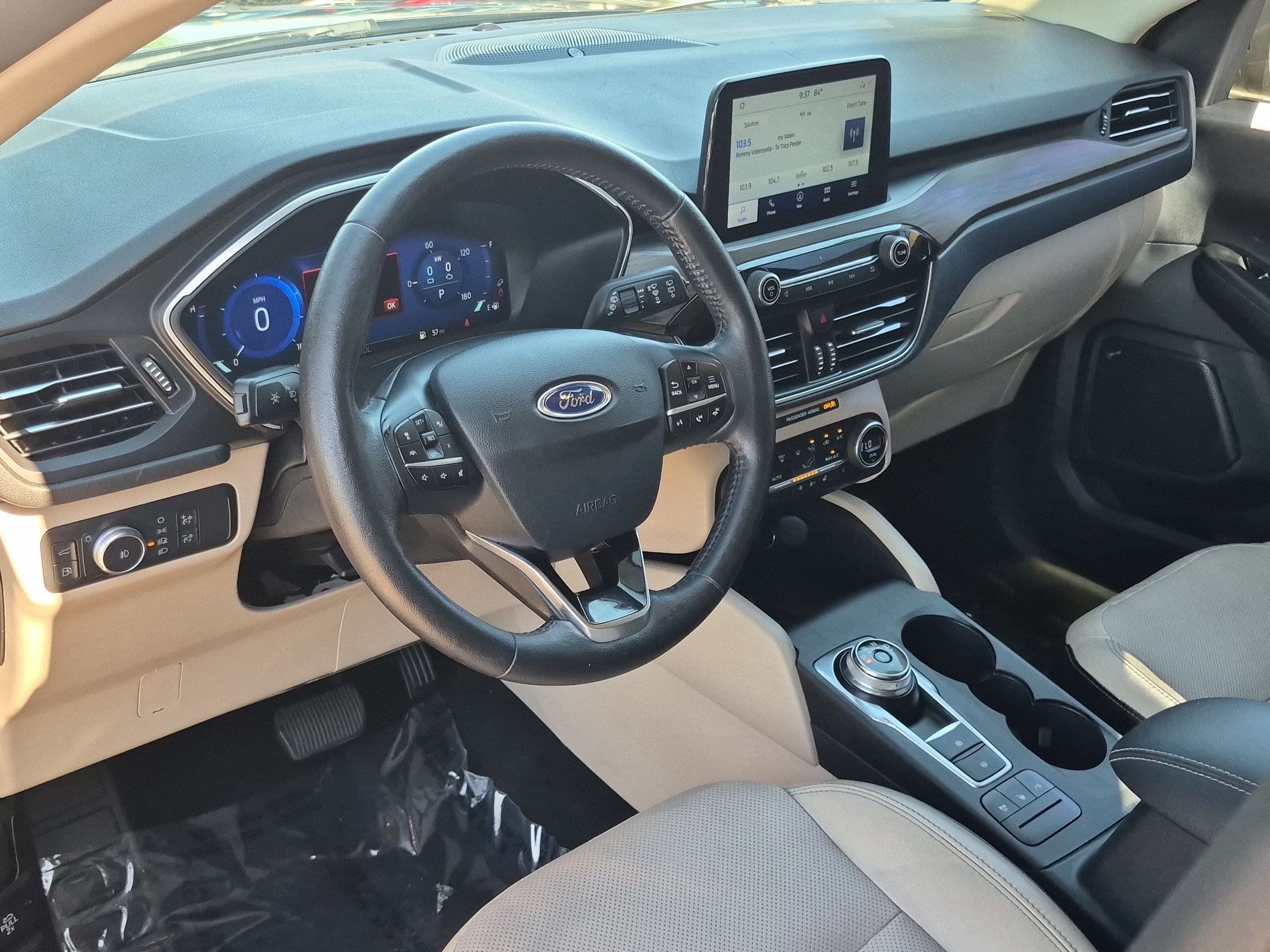Used 2020 Ford Escape Titanium FWD image 13