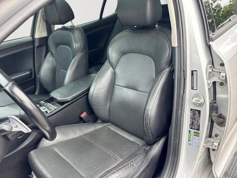 Used 2018 Kia Stinger Premium RWD image 13