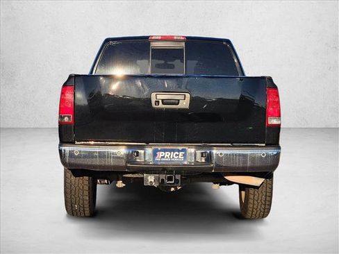 Used 2014 Nissan Titan SV w/ SV Value Truck Package image 6