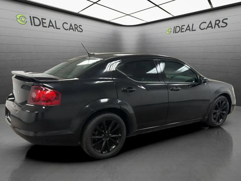 Used 2014 Dodge Avenger SXT w/ Blacktop Package FWD image 5