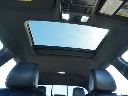 Used 2018 Toyota Tacoma TRD Sport w/ TRD Premium Sport Package image 12