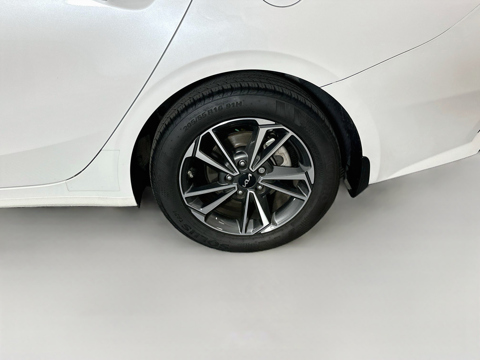 Used 2023 Kia Forte LXS FWD image 11