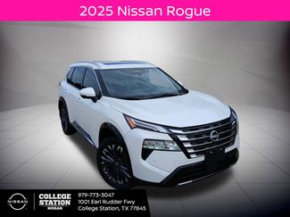 Used 2025 Nissan Rogue Platinum w/ Tech Package video 1