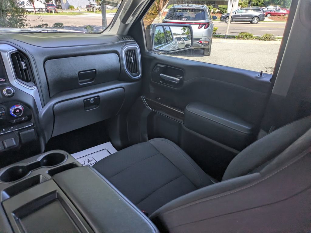 Used 2021 GMC Sierra 1500 SLE w/ X31 Off-Road Package AWD/4WD image 16