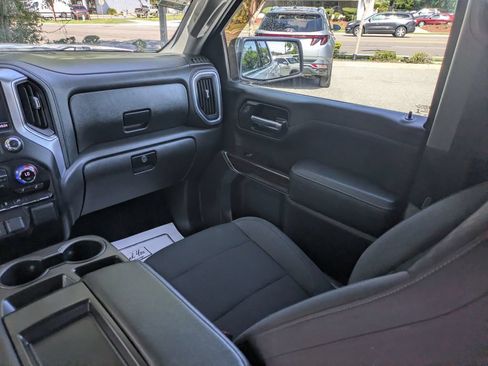 Used 2021 GMC Sierra 1500 SLE w/ X31 Off-Road Package AWD/4WD image 16