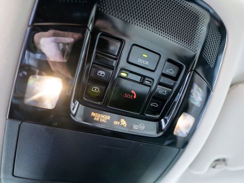 Used 2025 Lexus RX 350 w/ Convenience Package image 28