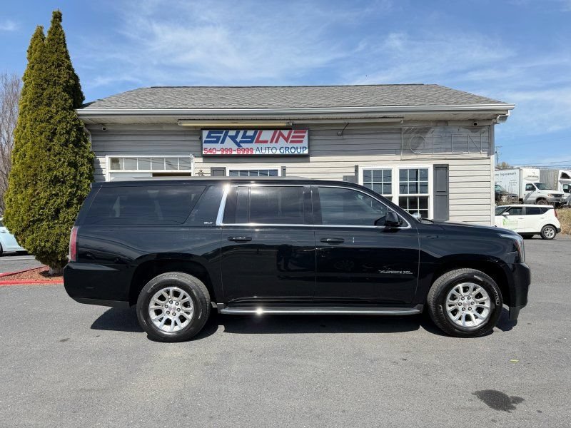 Used 2018 GMC Yukon XL SLT w/ HD Trailering Package AWD/4WD image 1