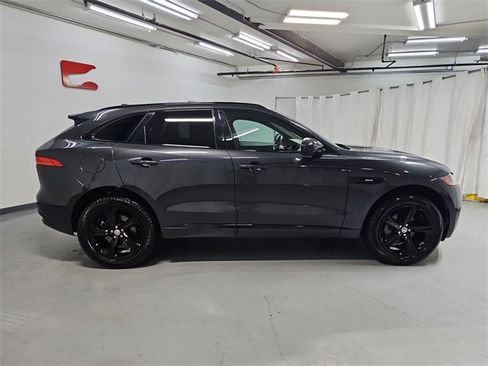 Used 2020 Jaguar F-PACE R-Sport image 9