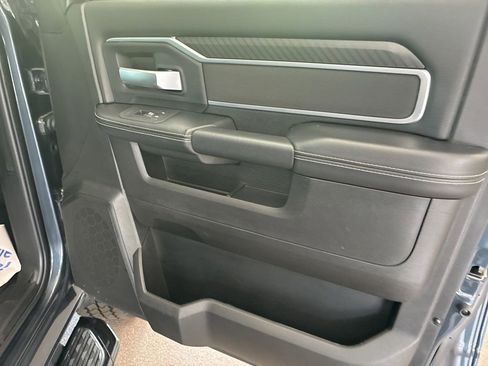 Used 2025 RAM 2500 Big Horn AWD/4WD image 29