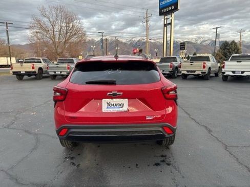 New 2026 Chevrolet Trax RS w/ Driver Confidence Package FWD image 6