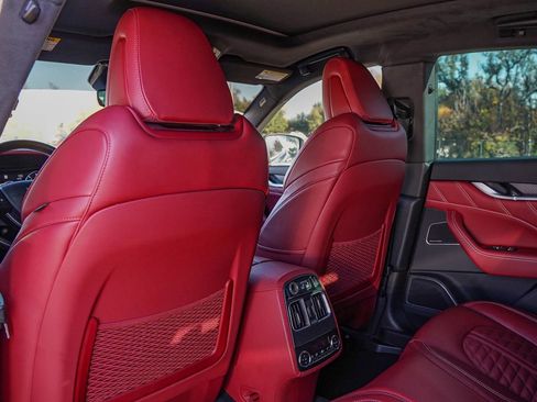 Certified 2022 Maserati Levante Modena S AWD/4WD image 32
