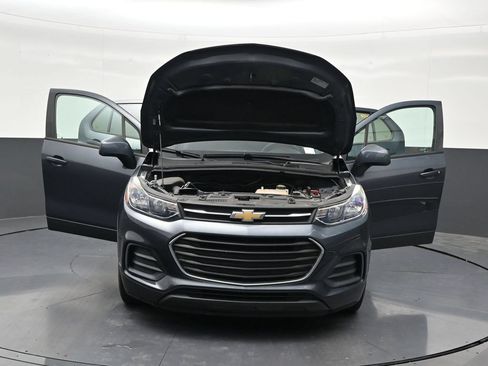 Used 2021 Chevrolet Trax LS w/ Tint and Cruise Package FWD image 36