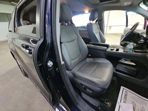 Used 2022 Toyota Sienna XLE FWD image 14