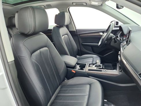 Used 2023 Audi Q5 2.0T Premium w/ Convenience Package AWD/4WD image 30