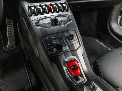 Used 2016 Lamborghini Huracan LP 610-4 image 63