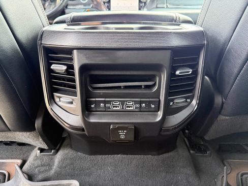 Used 2022 RAM 1500 Limited AWD/4WD image 14