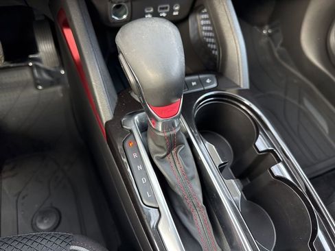 Used 2023 Chevrolet TrailBlazer RS image 16