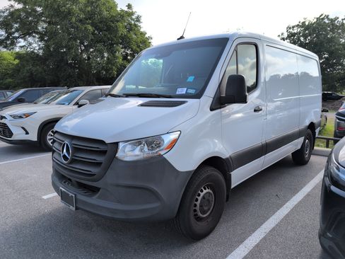 Used 2023 Mercedes-Benz Sprinter 1500 image 1