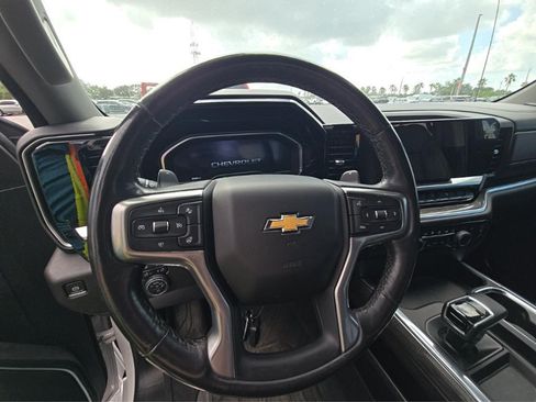 Used 2022 Chevrolet Silverado 1500 LTZ w/ Technology Package RWD image 15