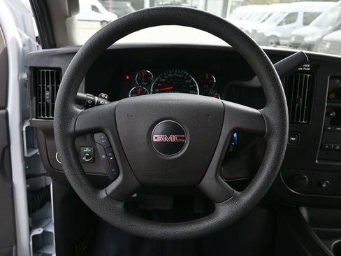 Used 2024 GMC Savana 2500 w/ Driver Convenience Package image 2