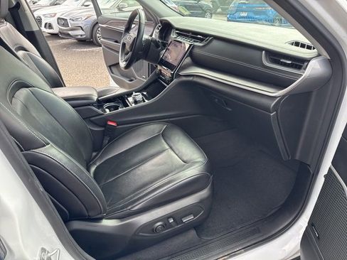 Used 2021 Jeep Grand Cherokee L Limited image 31