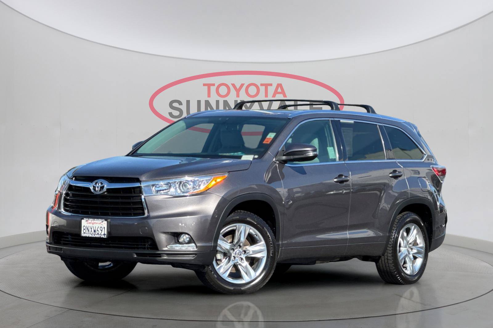 Used 2015 Toyota Highlander Limited FWD image 2
