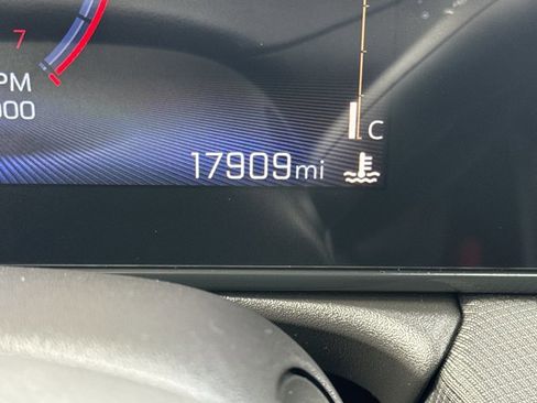 Used 2024 Chevrolet TrailBlazer LT w/ Convenience Package image 21